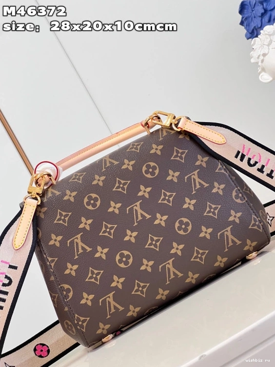 WIS BB CHANELUNY VUITTON LOUIS 1116